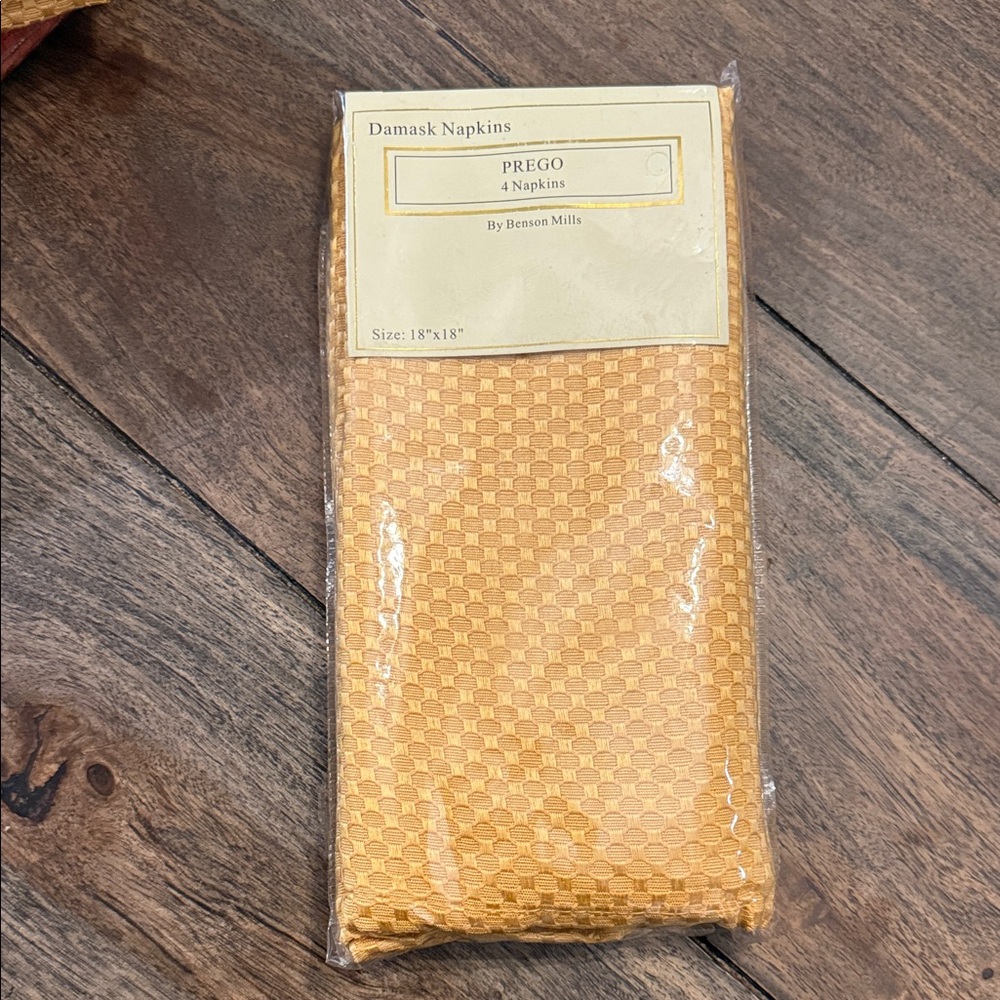 Damask Napkins~Prego 18x18 Yellow Gold~Set of 4 - Picture 2 of 6